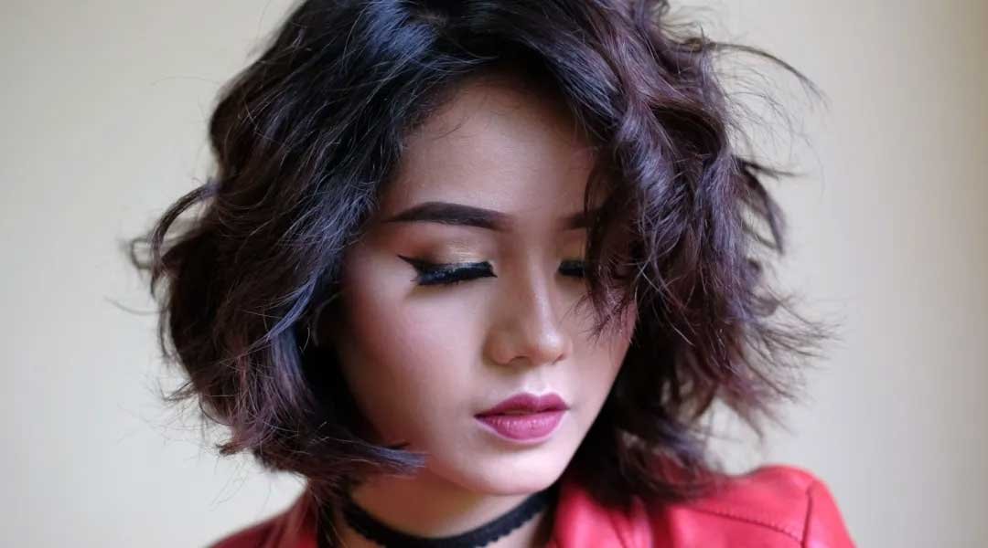 styling rambut wanita pendek jenis messy bob