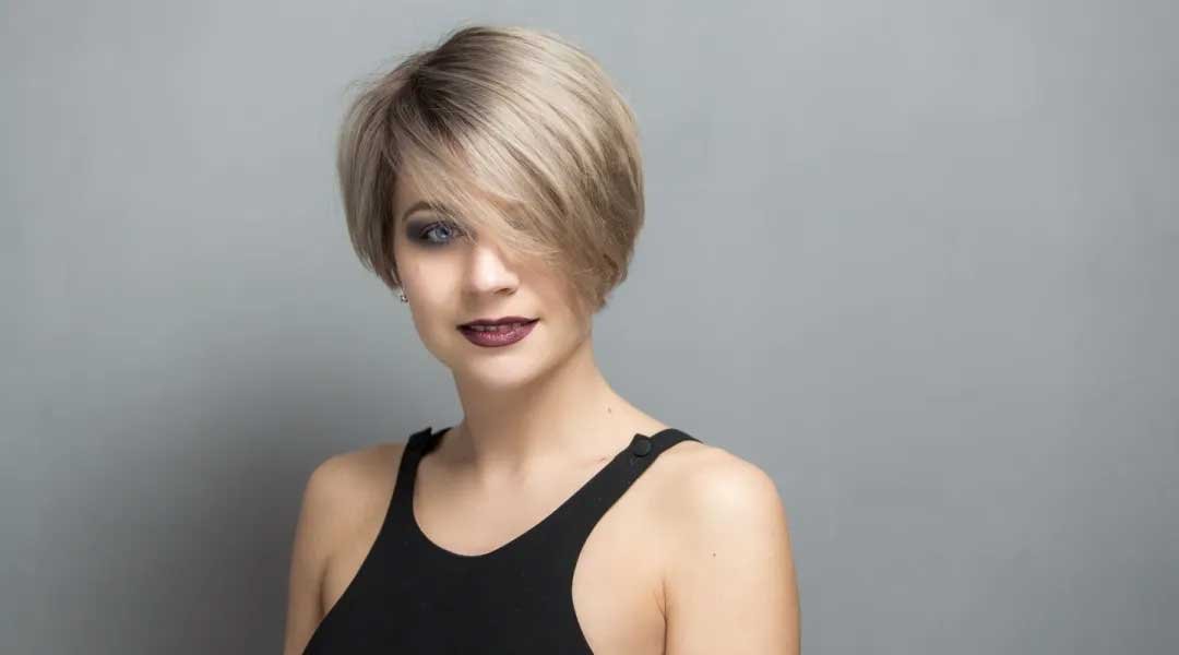 styling rambut wanita untuk rambut pendek jenis pixie cut