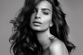 Kérastase Nutritive 8H Magic Night Serum dapat diaplikasikan untuk rambut kering, rambut kasar hingga rambut berwarna dan dapat dikombinasikan dengan berbagai produk perawatan rambut lainnya.