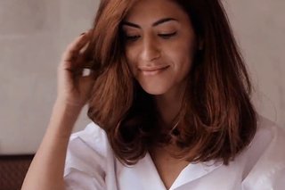 Dapatkan rambut yang rapi dan berkilau dengan perawatan rambut di malam hari menggunakan Kerastase 8H Magic Night Serum.