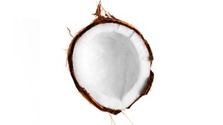 Samoan Coconut Oil memiliki manfaat untuk menutrisi rambut